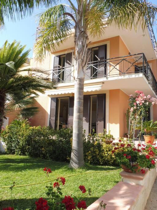 Appartamento In Villa A 100 Metri Dal Mare Fontane Bianche Zewnętrze zdjęcie